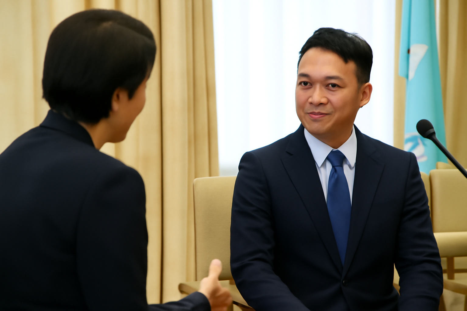 高市首相と沖縄新知事連携アピール、民意って便利ワードやん