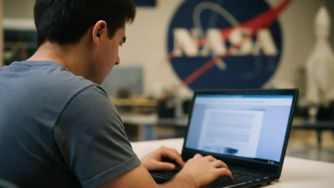 NASA、短大生向け航空宇宙チャレンジ刷新　専門家交流と賞金の機会